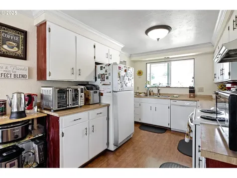 4635 Daisy Street Springfield OR 97478