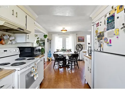 4635 Daisy Street Springfield OR 97478