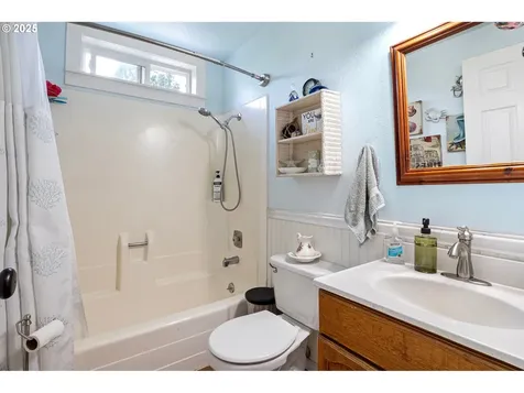 4635 Daisy Street Springfield OR 97478