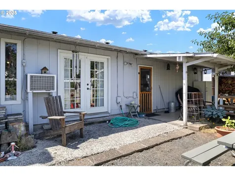 4635 Daisy Street Springfield OR 97478