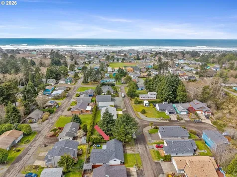 1202 N 1st Avenue Rockaway Beach OR 97136