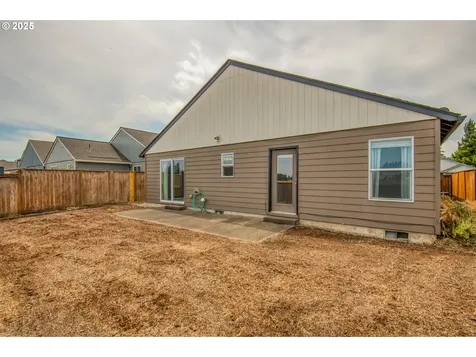 2469 Dorsey Drive Hubbard OR 97032