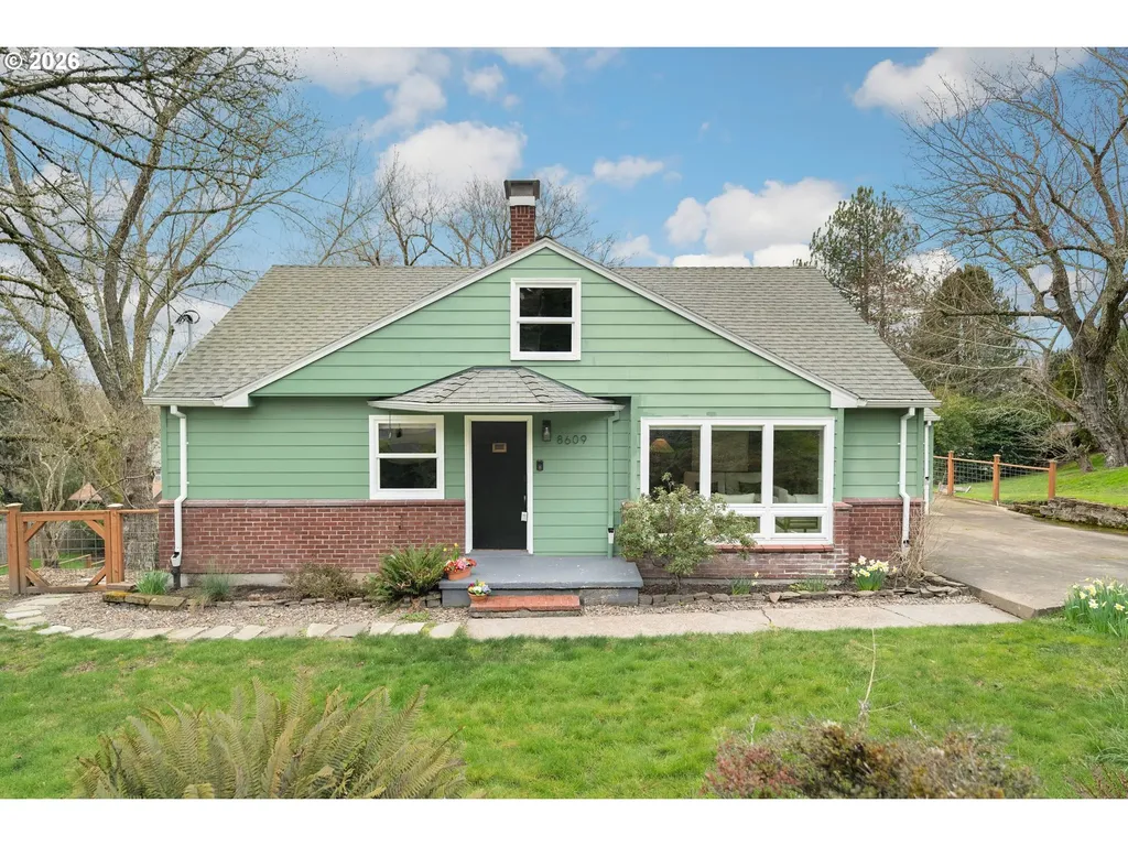 8609 SW 61st Avenue Portland OR 97219