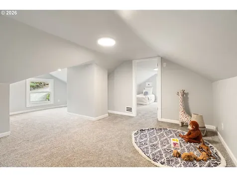 8609 SW 61st Avenue Portland OR 97219