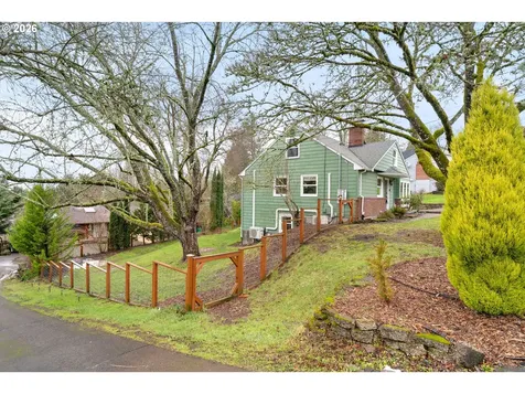 8609 SW 61st Avenue Portland OR 97219