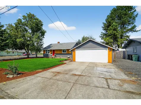 1306 N Clark Street Cornelius OR 97113