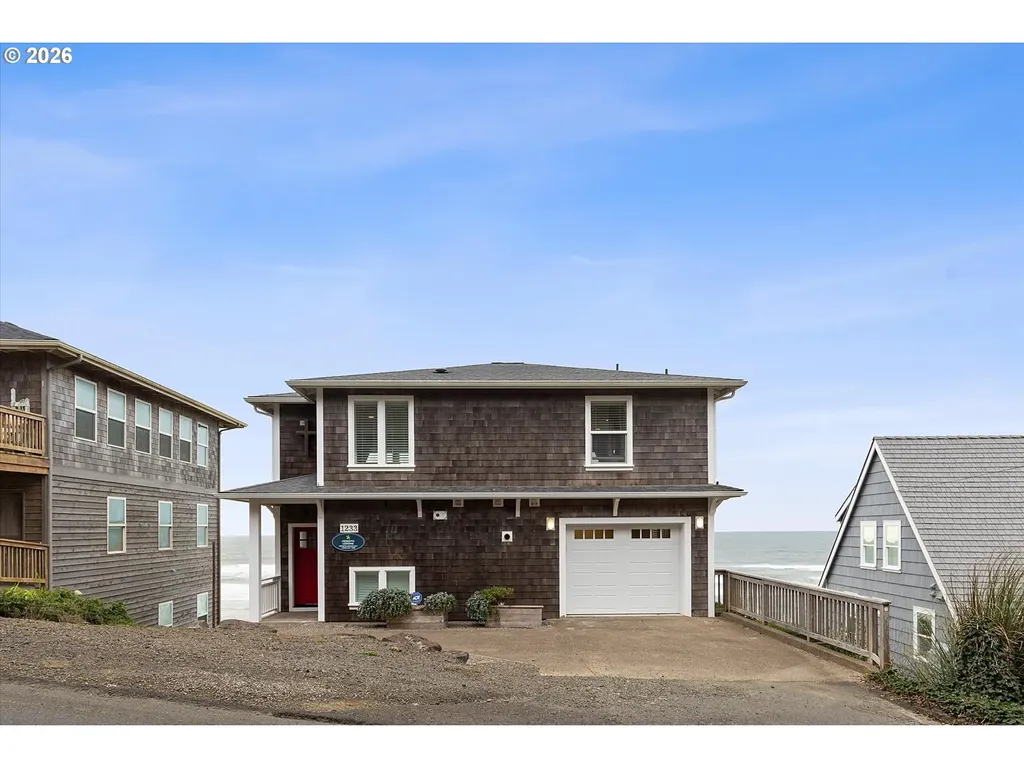 1233 SW Coast Avenue Lincoln City OR 97367