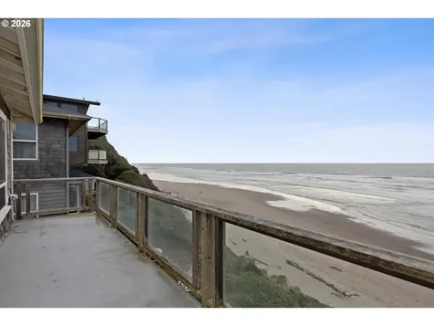 1233 SW Coast Avenue Lincoln City OR 97367