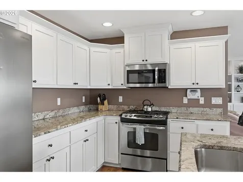 1233 SW Coast Avenue Lincoln City OR 97367