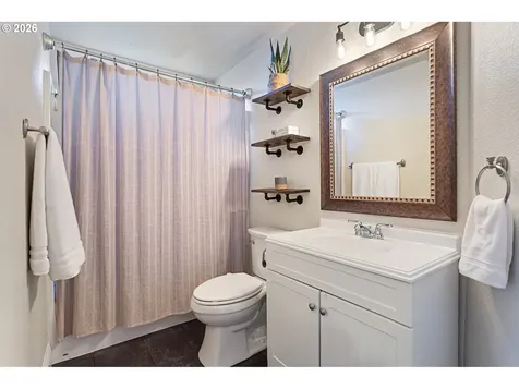 319 NE Hyde Circle Hillsboro OR 97124