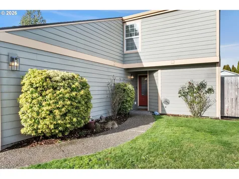 319 NE Hyde Circle Hillsboro OR 97124