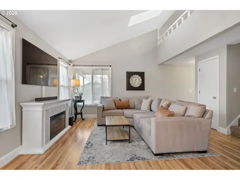 319 NE Hyde Circle Hillsboro OR 97124