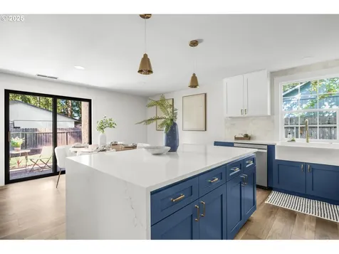 15204 NE 42nd Street Vancouver WA 98682