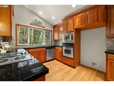 150 SW 68th Avenue Portland OR 97225