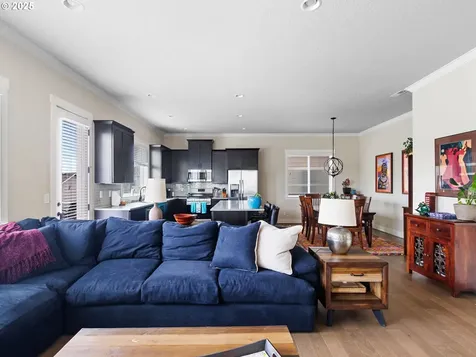 16894 SW Snowdale Street Beaverton OR 97007
