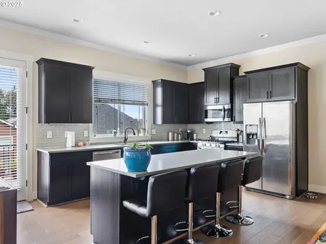 16894 SW Snowdale Street Beaverton OR 97007