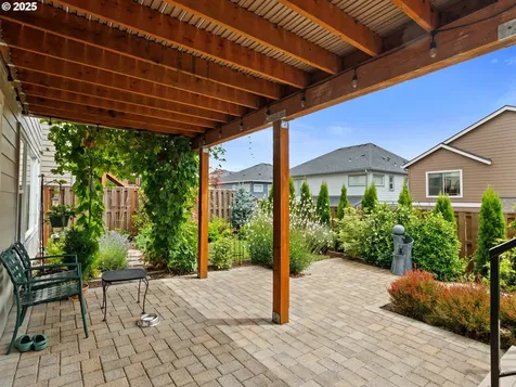 16894 SW Snowdale Street Beaverton OR 97007