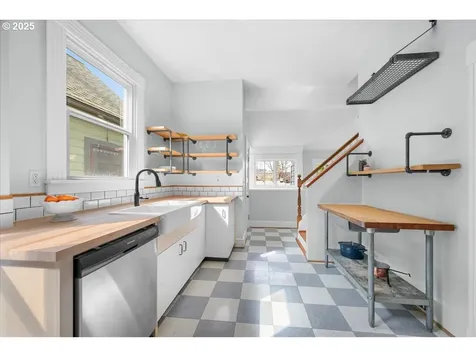 3203 SE 25th Avenue Portland OR 97202