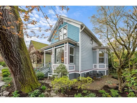 3203 SE 25th Avenue Portland OR 97202