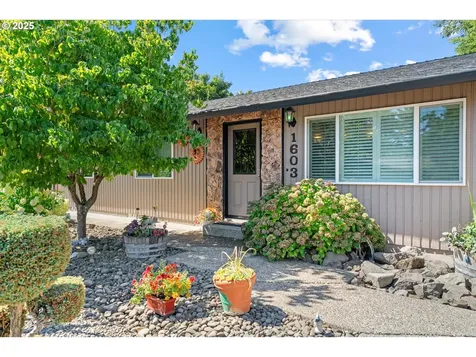 1603 SE Beaver Creek Lane Troutdale OR 97060