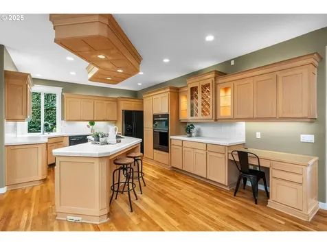 15695 SW Brighton Court Beaverton OR 97007