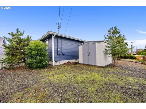 321 N Holladay Drive Seaside OR 97138