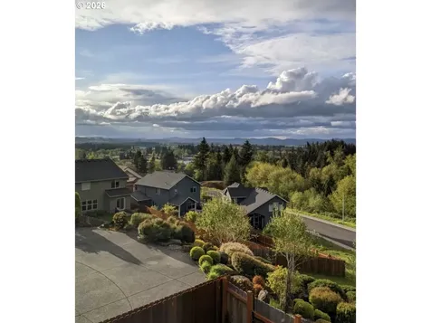609 NE Megan Drive Estacada OR 97023