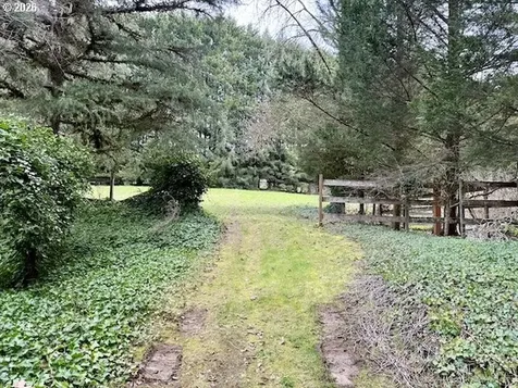 814 NW Pleasant View Drive La Center WA 98629