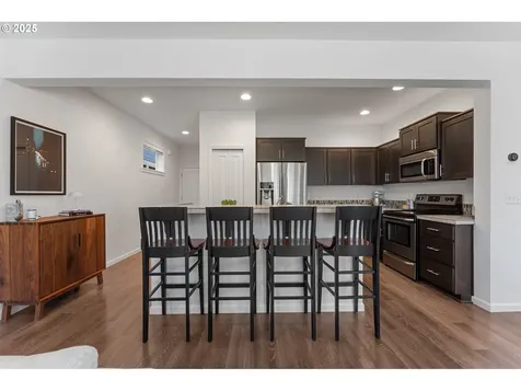 8550 SW Schmidt Loop Portland OR 97224