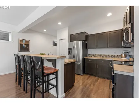 8550 SW Schmidt Loop Portland OR 97224