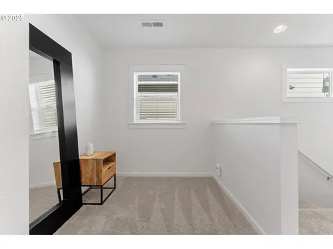 8550 SW Schmidt Loop Portland OR 97224