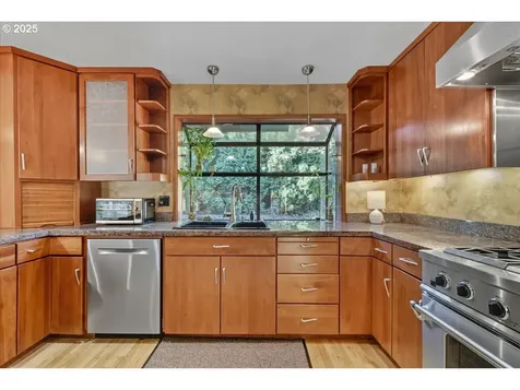 2635 SW Sherwood Place Portland OR 97201