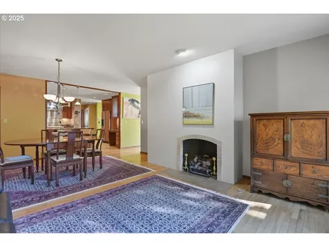2635 SW Sherwood Place Portland OR 97201
