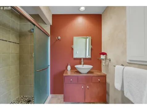 2635 SW Sherwood Place Portland OR 97201