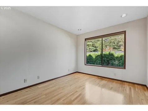 2635 SW Sherwood Place Portland OR 97201