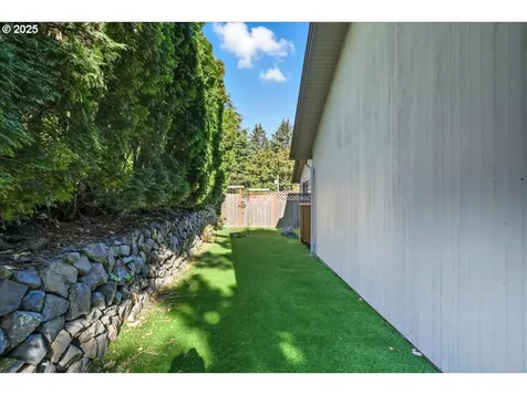 2635 SW Sherwood Place Portland OR 97201