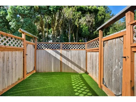 2635 SW Sherwood Place Portland OR 97201