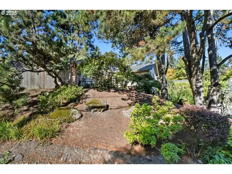 2635 SW Sherwood Place Portland OR 97201