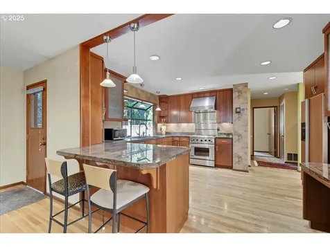 2635 SW Sherwood Place Portland OR 97201