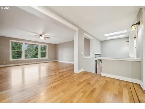 10137 SW Lancaster Road Portland OR 97219