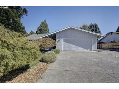 9211 NW 17th Avenue Vancouver WA 98665
