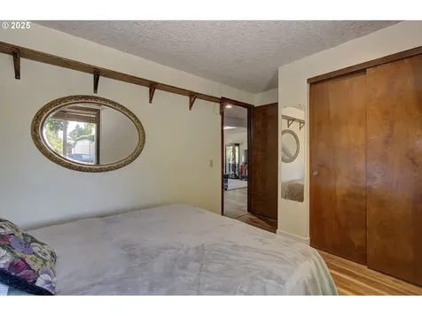 9211 NW 17th Avenue Vancouver WA 98665