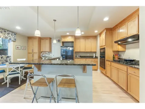 17511 Erin Court Lake Oswego OR 97035