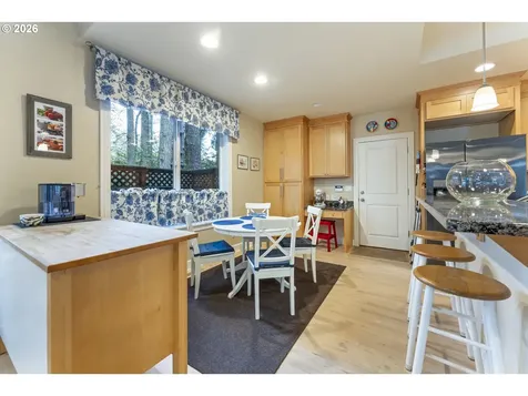 17511 Erin Court Lake Oswego OR 97035