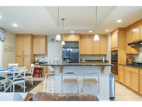 17511 Erin Court Lake Oswego OR 97035