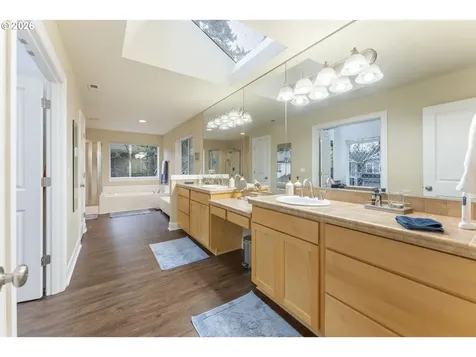 17511 Erin Court Lake Oswego OR 97035