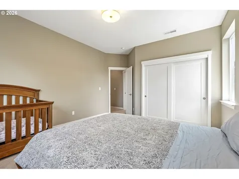 1336 NE Holland Street Portland OR 97211