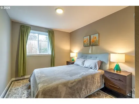 1336 NE Holland Street Portland OR 97211