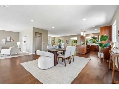1336 NE Holland Street Portland OR 97211
