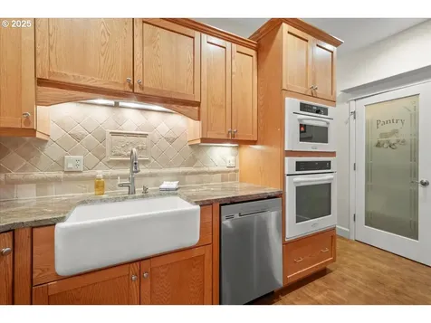 2002 35th Street Washougal WA 98671